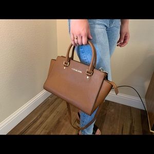Michael Kors Selma Saffiano leather